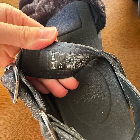 DR. MARTENS VOSS FLUFFY FAUX FUR PLATFORM SANDALS SIZE 5